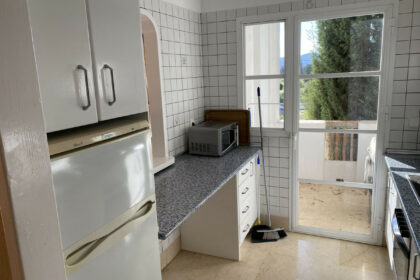 9b389e3c1d19ba60558271deb59b55ad - 12