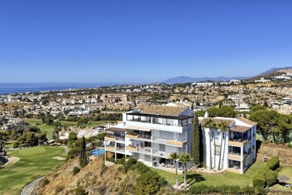 9bdbd2b11f3118ed9ce3e589e3d9604f - 43