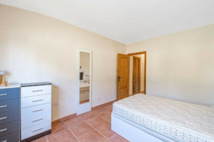 9c0322cf268d1108b026874bbfccaff8 - 14