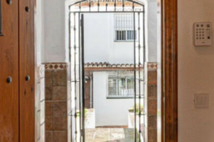 9c0322cf268d1108b026874bbfccaff8 - 7