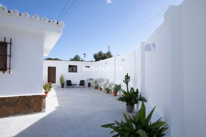 9c1264ce2443433fb1cb4dab2d735a3e - 2