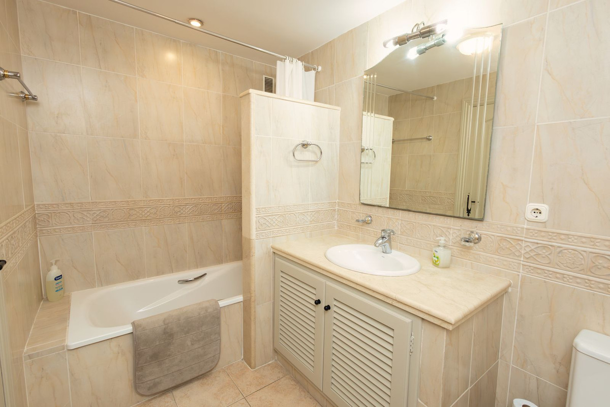 9c173eac707c3ddf0bfb5f4d0c773715 - 12