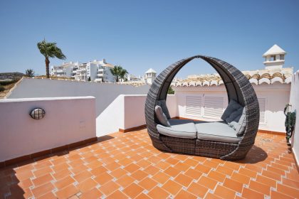 9c173eac707c3ddf0bfb5f4d0c773715 - 24