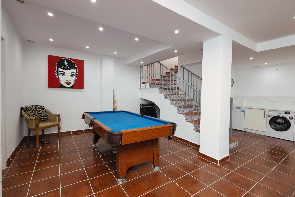 9c173eac707c3ddf0bfb5f4d0c773715 - 25