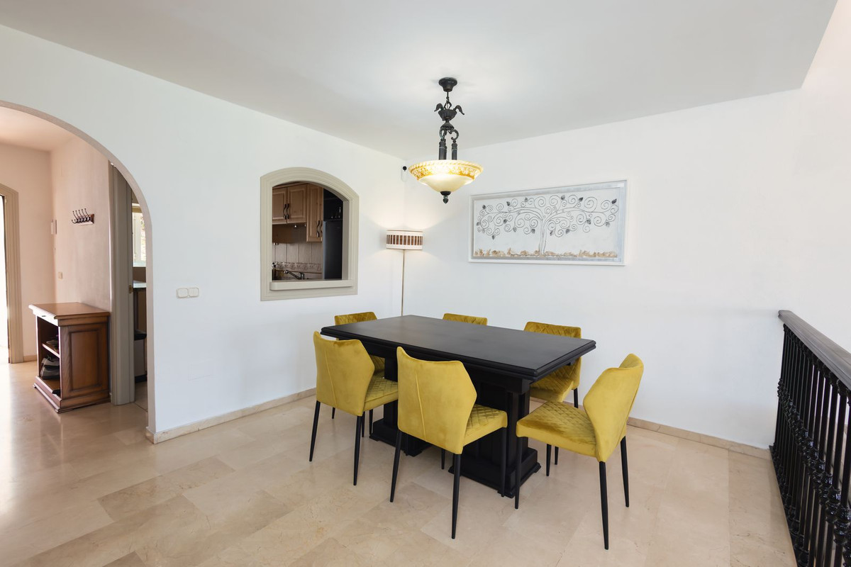 9c173eac707c3ddf0bfb5f4d0c773715 - 9