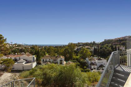 9c3924619f3ee3ec6c7921861d49689b - 17