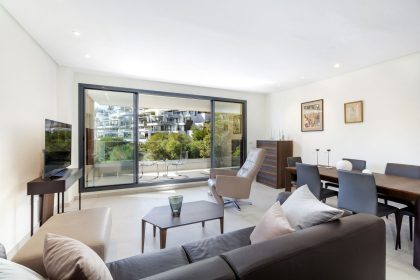 9c3924619f3ee3ec6c7921861d49689b - 2