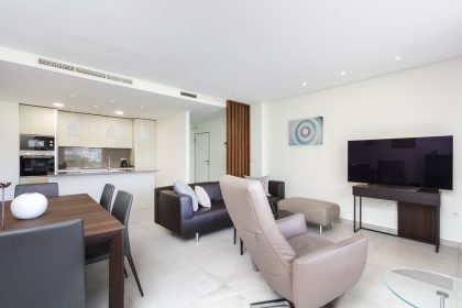 9c3924619f3ee3ec6c7921861d49689b - 4