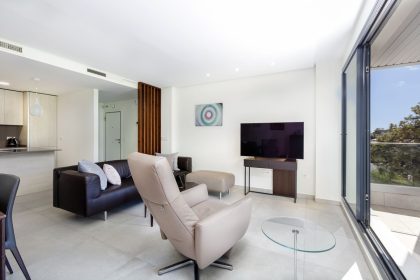 9c3924619f3ee3ec6c7921861d49689b - 5