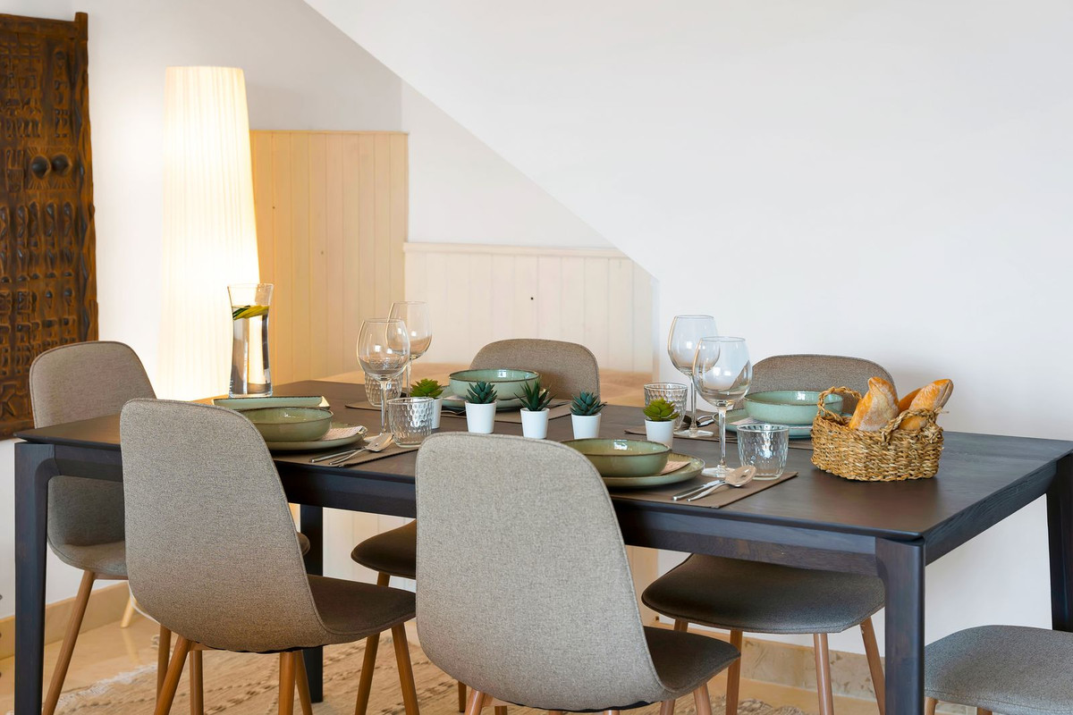 9c4c2f41a2d4007d661a65461ca5fa9f - 15