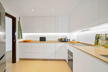 9c4c2f41a2d4007d661a65461ca5fa9f - 24