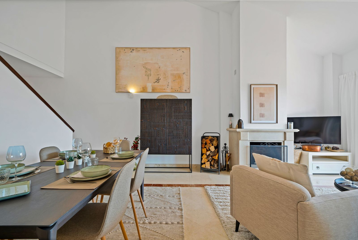 9c4c2f41a2d4007d661a65461ca5fa9f - 28