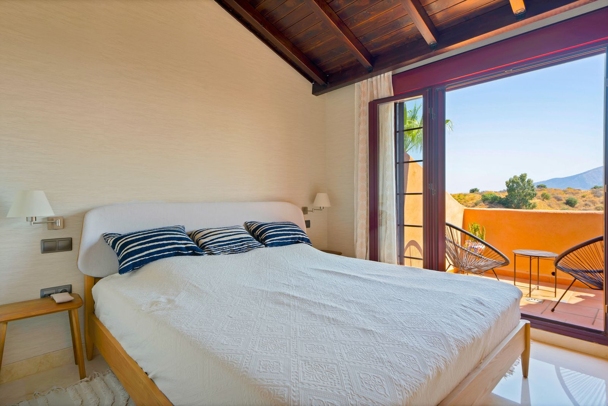 9c4c2f41a2d4007d661a65461ca5fa9f - 33