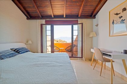 9c4c2f41a2d4007d661a65461ca5fa9f - 35