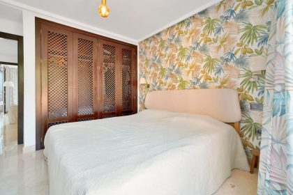 9c4c2f41a2d4007d661a65461ca5fa9f - 44