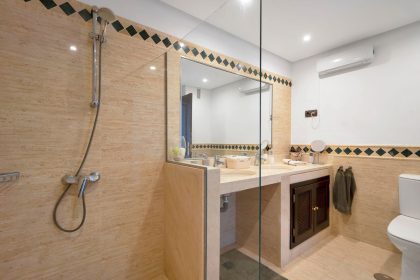 9c4c2f41a2d4007d661a65461ca5fa9f - 48