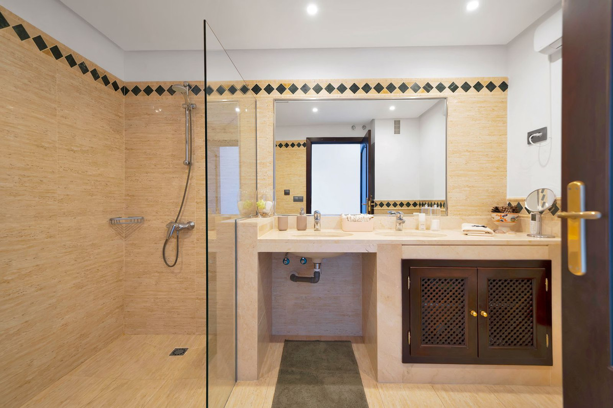 9c4c2f41a2d4007d661a65461ca5fa9f - 49