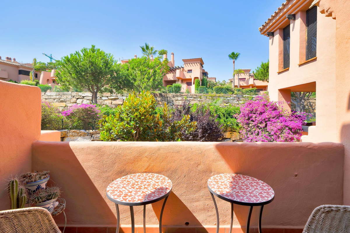 9c4c2f41a2d4007d661a65461ca5fa9f - 53