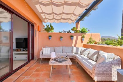 9c4c2f41a2d4007d661a65461ca5fa9f - 9