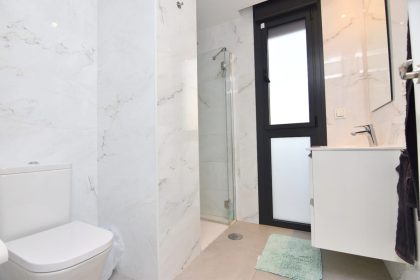 9c4e4ce0f62d698be1c2522491dc41d4 - 20