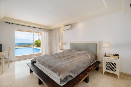 9ca494e2e33d1b0b0eff5a44a37f7e49 - 12