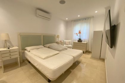 9ca494e2e33d1b0b0eff5a44a37f7e49 - 18