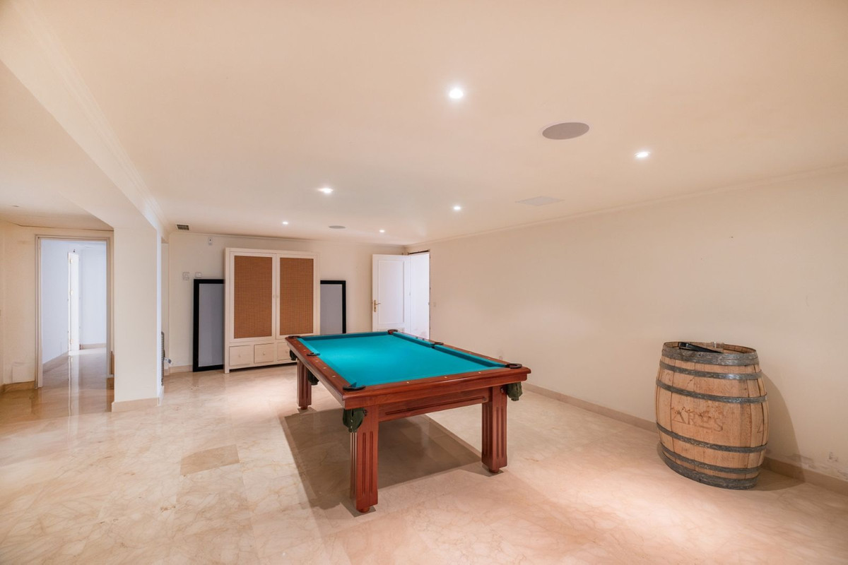 9ca494e2e33d1b0b0eff5a44a37f7e49 - 25