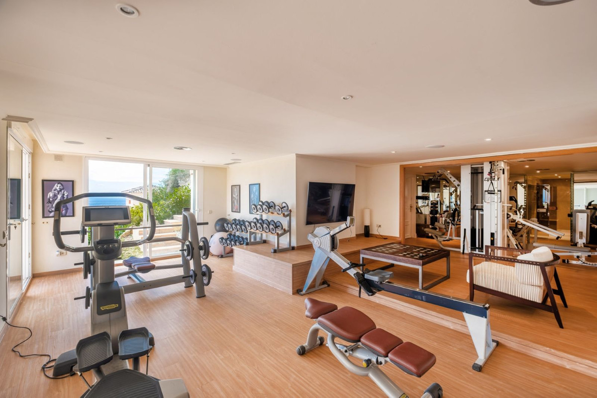 9ca494e2e33d1b0b0eff5a44a37f7e49 - 26