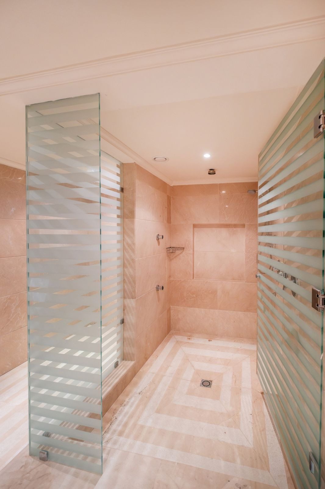 9ca494e2e33d1b0b0eff5a44a37f7e49 - 29