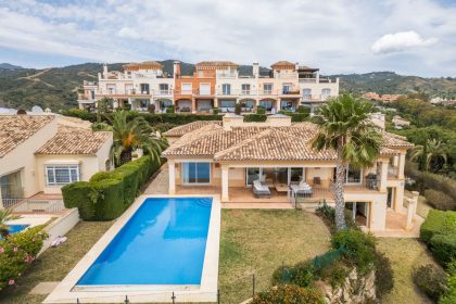 9ca494e2e33d1b0b0eff5a44a37f7e49 - 43