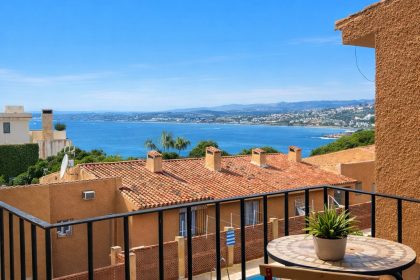 9d7e5e07bff4a378deddb68899083edc - 1