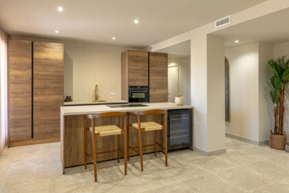 9e76b4eb63739e3df122c66953800ab0 - 13