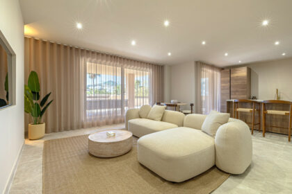 9e76b4eb63739e3df122c66953800ab0 - 2