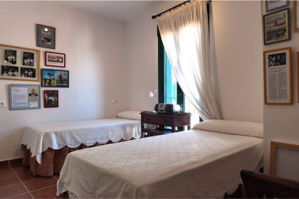 9ef3c94637d3482c8c083eeb6cc81328 - 23