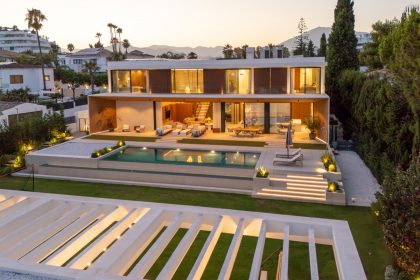 9ef5141617e60f45b8315c569389149f - 16