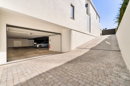 9ef5141617e60f45b8315c569389149f - 32