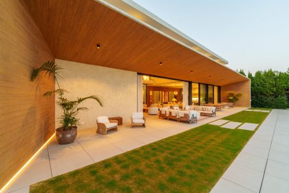 9ef5141617e60f45b8315c569389149f - 52