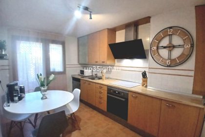 9feb7184599f86d1a67ff26bc8c83093 - 10