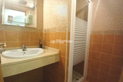 9feb7184599f86d1a67ff26bc8c83093 - 12