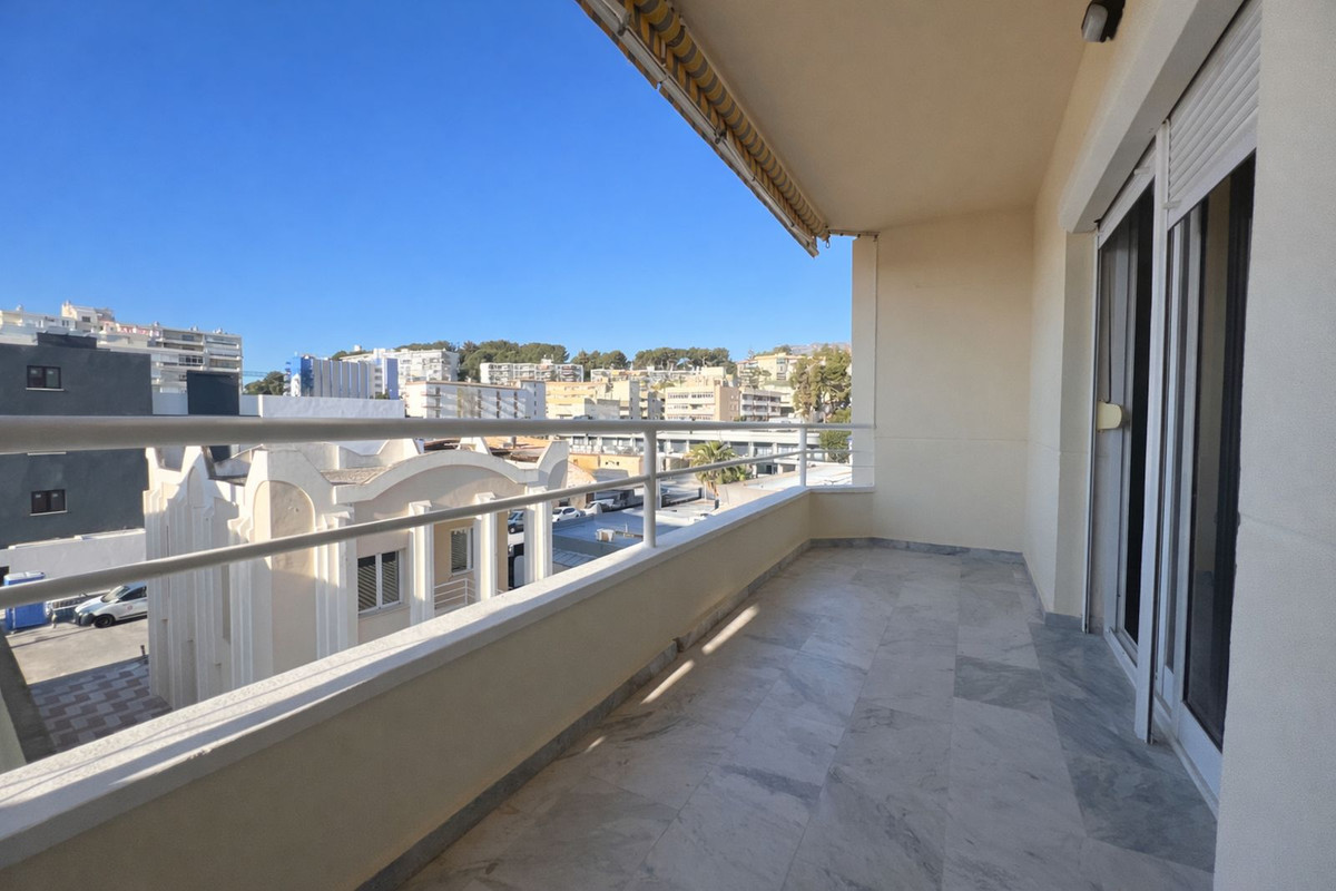 9ffa613aff42310447e57de2b74fcf9e - 12