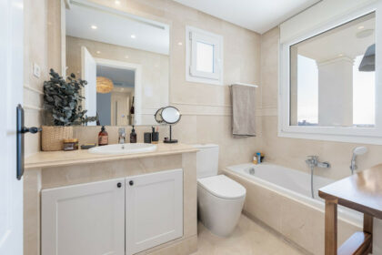 a03398953f94106659ccee61501fef99 - 32