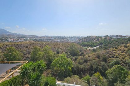 a0909d26a7daf8b9fb357be18184f7cf - 46