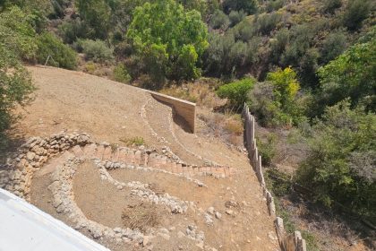 a0909d26a7daf8b9fb357be18184f7cf - 51