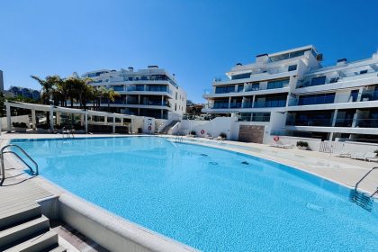 a0afd1285426fc42a53e5fae5358ce43 - 1