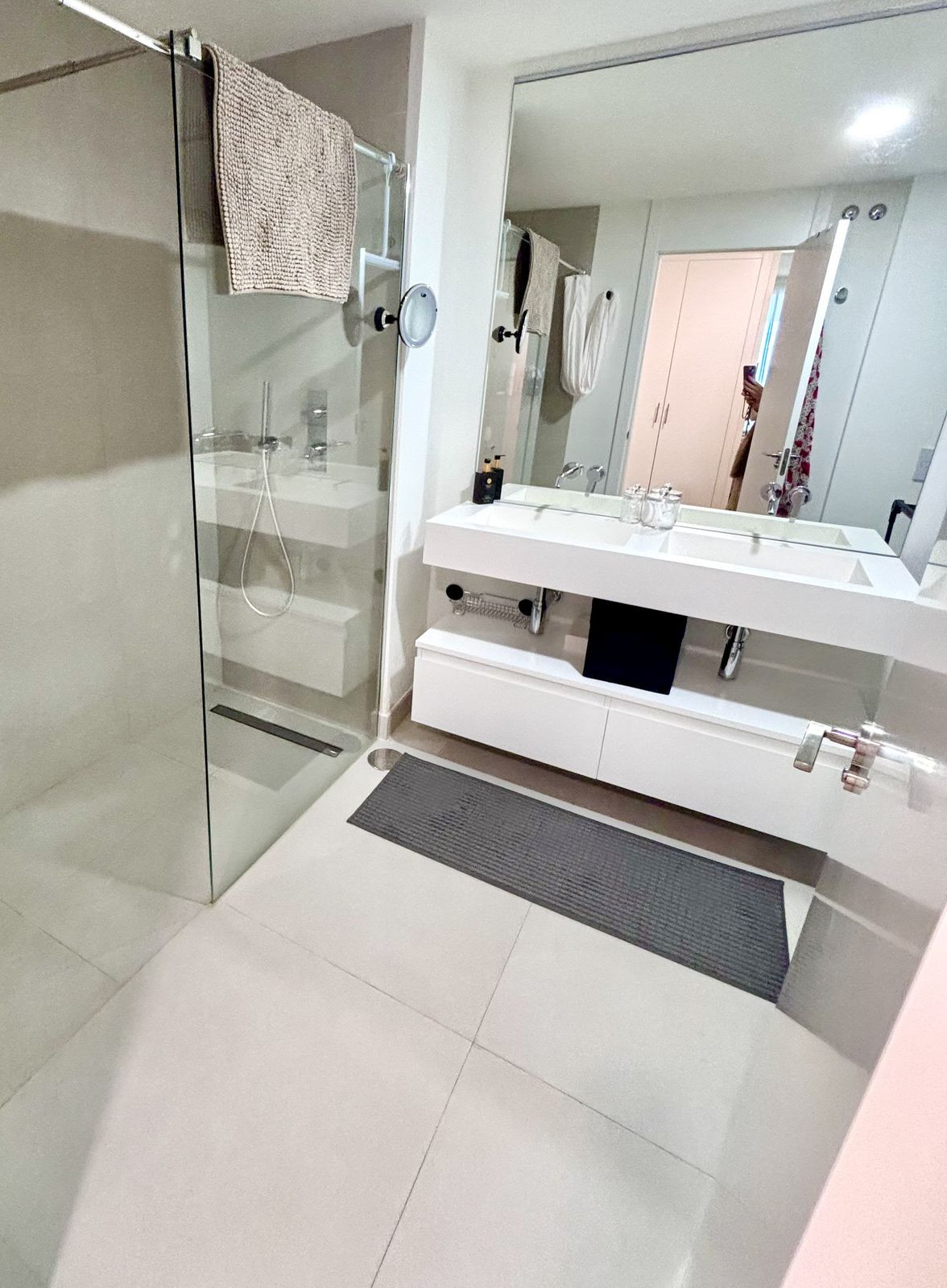 a0afd1285426fc42a53e5fae5358ce43 - 18