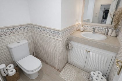 a0be1d1f20af43aa00cff1bb63f1da95 - 14