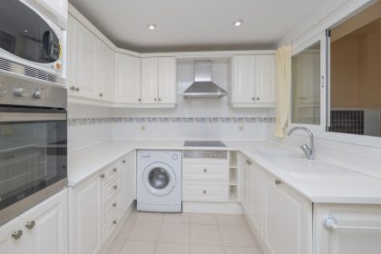 a0f1c5f1e1fb41e5c5b8586714e03452 - 17