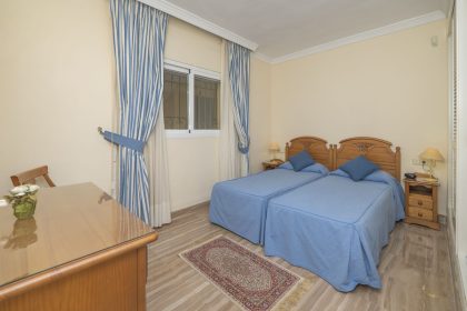 a0f1c5f1e1fb41e5c5b8586714e03452 - 9