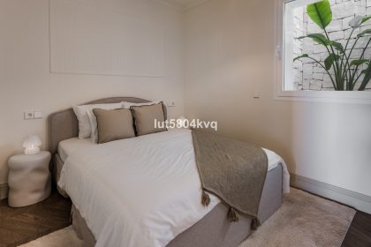 a1cec3fc7e6faffe57ed985736057aab - 32