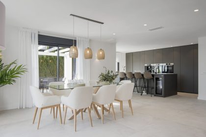 a232bafea6d8321de8e5b79ccfe473fd - 27